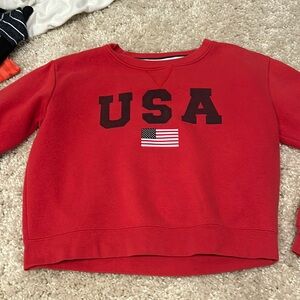 USA red crewneck
